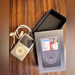 Vintage Apple Silver iPod Classic with original Box and charging Cable